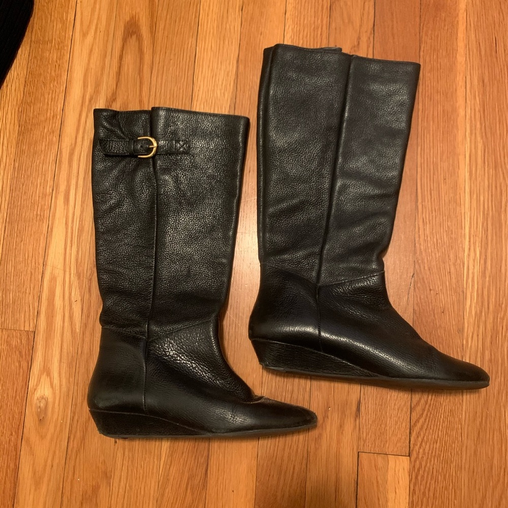 STEVE MADDEN “Intyce” black leather boots